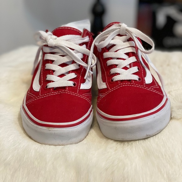 Vans - Picture 2 of 6